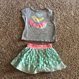 Carters 2 piece outfit size 4T
